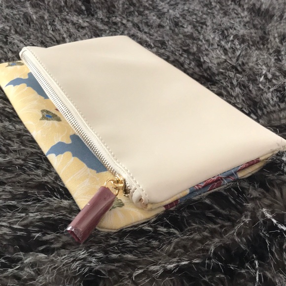 Rachel Pally Floral and Leather Clutch - Picture 3 of 8